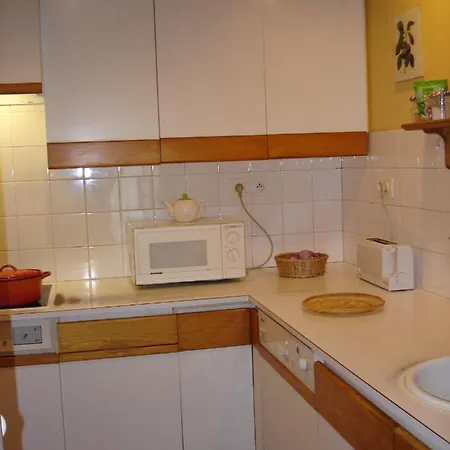 L Oustalou Maison D Hotes De Charme En Auvergne Piscine Privee Chauffee بيت للعطل سانت-نيكتير